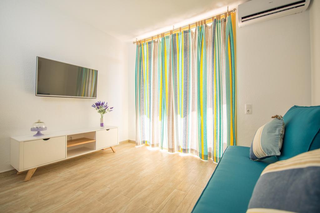 Ona Internacional Apartments Кембрилс Стая снимка